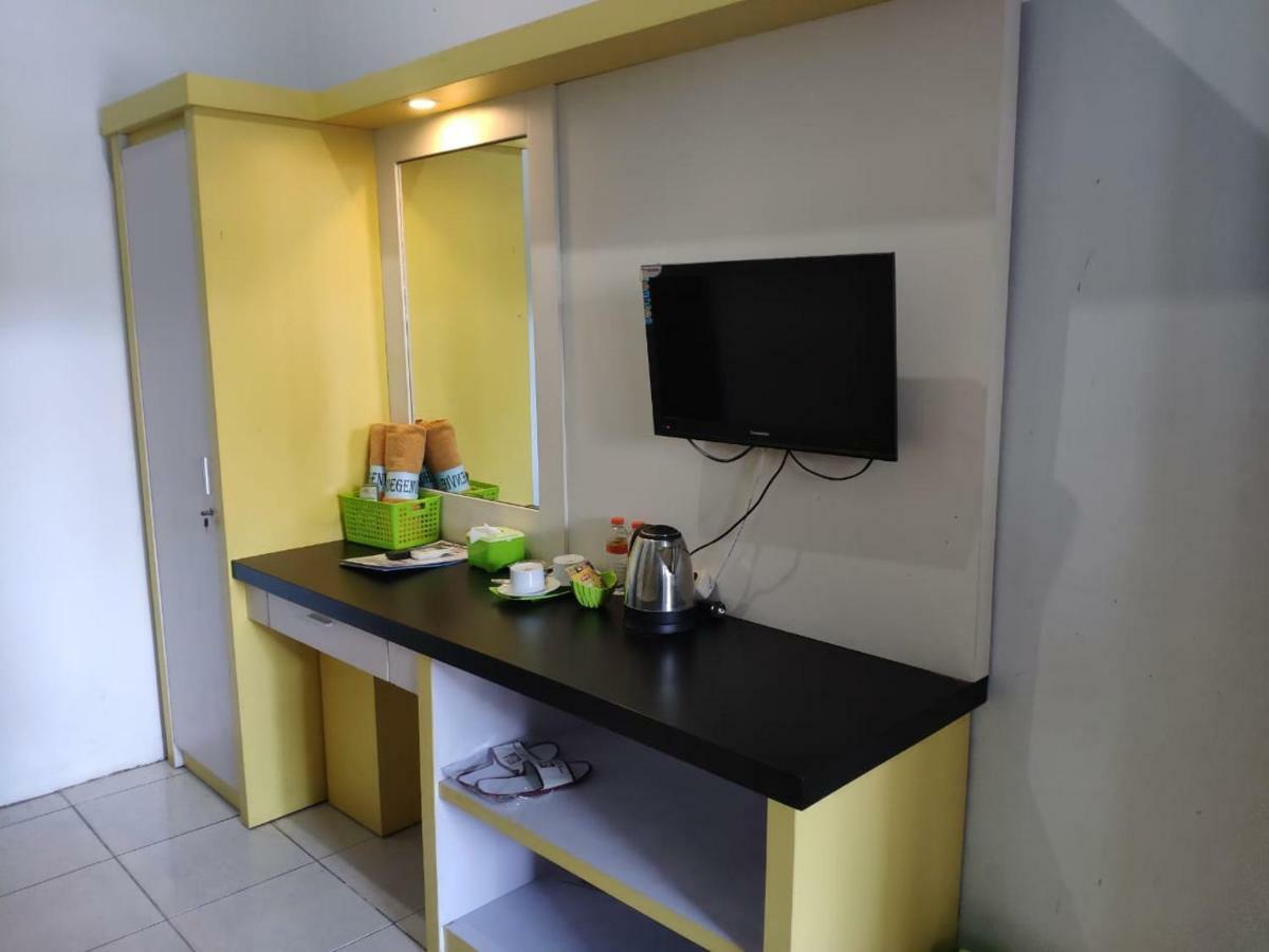 Hotel Boegenviel Syariah Lamongan Kültér fotó